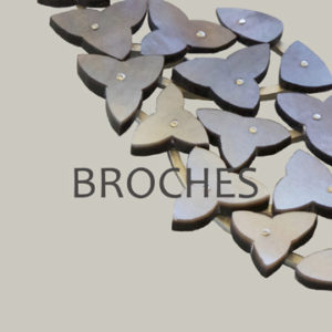 Broches